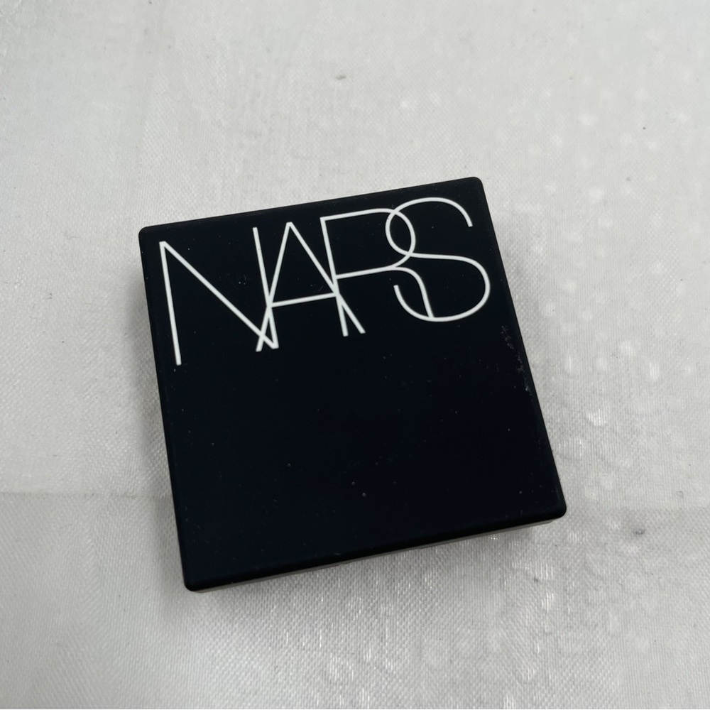 NARS Mini Setting Powder - Picture 5 of 9